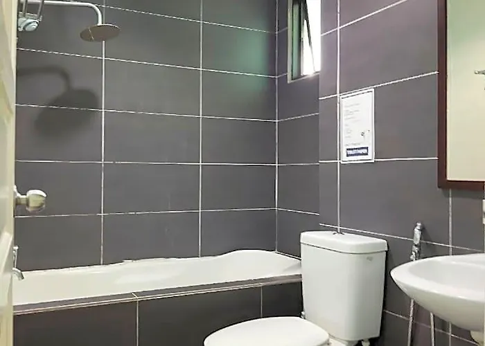 Ipoh Kinta Suites 2B2B@4 Pax By Verve